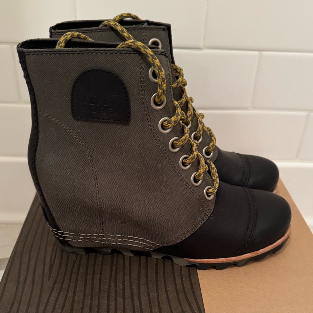 Sorel 1964 Premium Wedge Boot - Black/Green/Camo